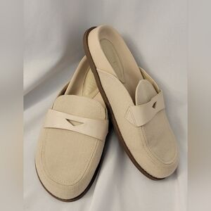 SCHUTZ Ava Linen Flat Clogs Size 8B